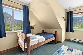 Squamish Adventure Inn