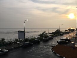 The Oikos Hotel