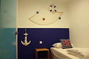 Roof Talk Theme Hostel