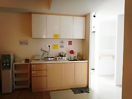 Roof Talk Theme Hostel