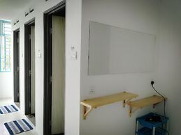 Roof Talk Theme Hostel