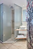 Olive Green Hotel
