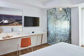 Olive Green Hotel