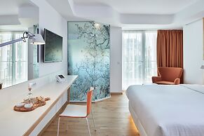 Olive Green Hotel