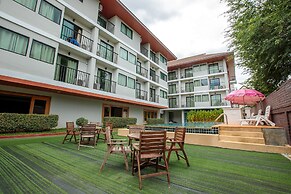 Huen Jao Ban Hotel