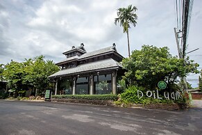 Huen Jao Ban Hotel