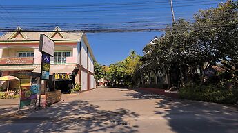 Huen Jao Ban Hotel