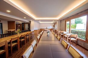 Huen Jao Ban Hotel