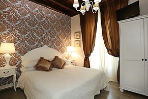 Piazzetta de' Monti Suites