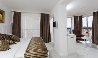 Wise Hotel Spa & Adult Only