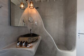 Cova Mykonos Suites