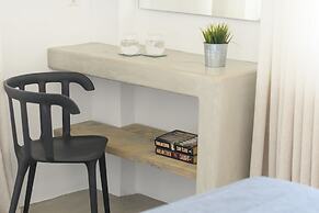 Cova Mykonos Suites