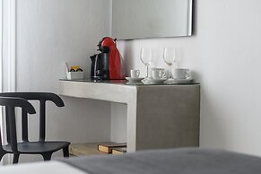 Cova Mykonos Suites