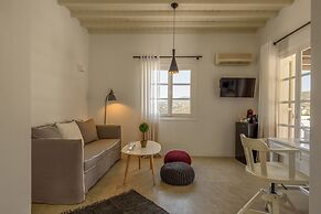 Cova Mykonos Suites