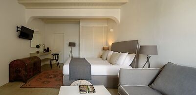 Cova Mykonos Suites