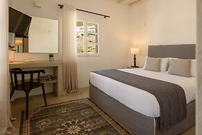 Cova Mykonos Suites
