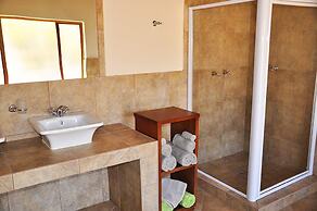 Dinkweng Safari Camp