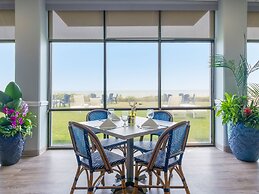 Crystal Coast Oceanfront Hotel