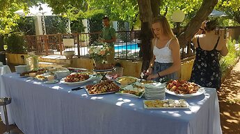 Celtis Country Lodge and Restaurant