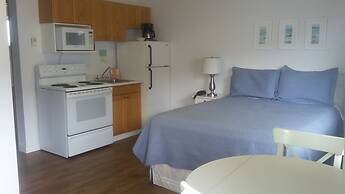 Shoreline Resort