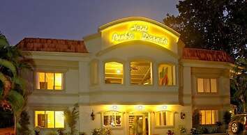 Hotel Pueblo Dorado