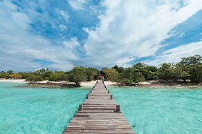 The Reef Dive Resort