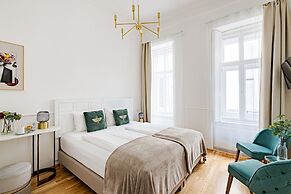House Beletage-Boutique Hotel