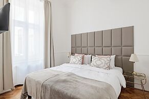 House Beletage-Boutique Hotel