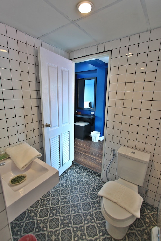 Chaolao Tosang Beach Hotel