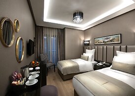 Le Petit Palace Hotel
