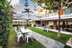 Faros Apartments