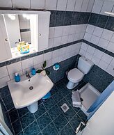 Faros Apartments