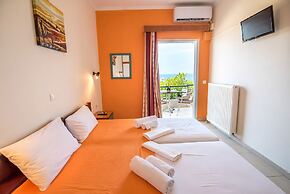 Faros Apartments