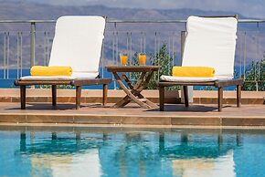 Caneva Luxury Villa