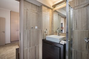 Caneva Luxury Villa