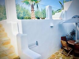 White Dunes Luxury Boutique Hotel