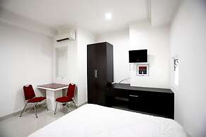 RedDoorz Plus @ Guntur Raya Setiabudi