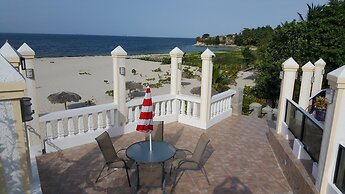 L Anse a L'eau Beach House