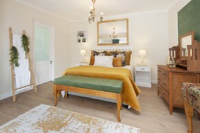Cliff Cottage