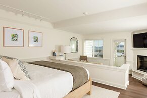 Outlook Inn