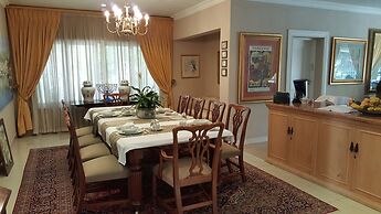 Bed and Breakfast on Melrose