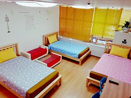 Justin House