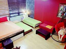 Justin House