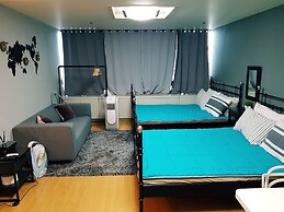 Justin House