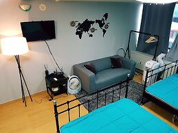 Justin House