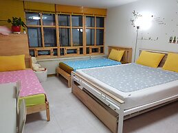 Justin House