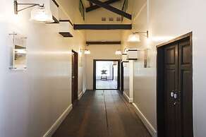 Baan Luang Rajamaitri Historic Inn
