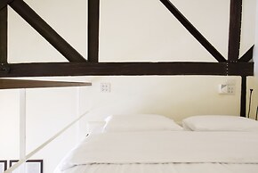 Baan Luang Rajamaitri Historic Inn
