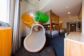 Sun Dialogue Hotel by Cosmos Creation
