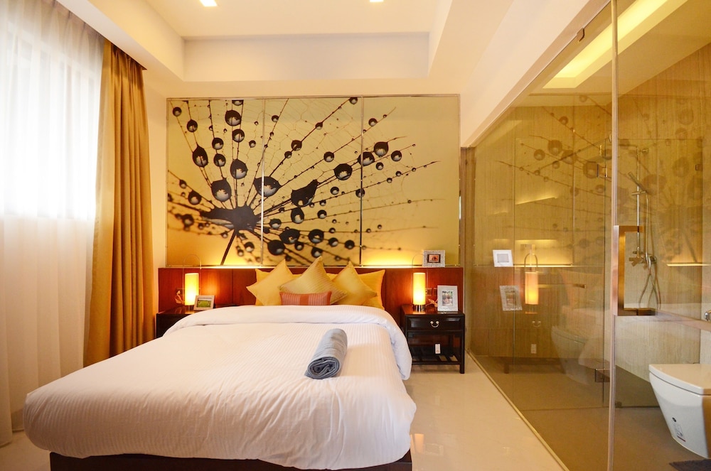 AQUA Villas Rawai